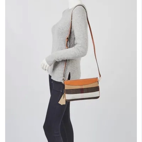 Burberry Handbags - Burberry Check Peyton Crossbody bag